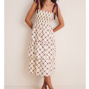 NWOT Francesca's Angie Bow-Print Smocked Tiered Midi Dress Burgundy and Cream L